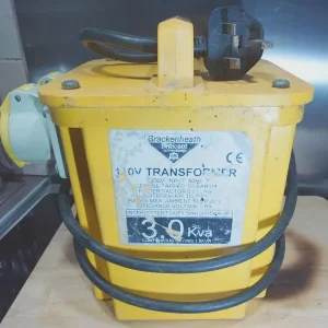 110V 3kVA Portable Transformer, Twin 16A Outlets + Thermal Cut Out - Image 4