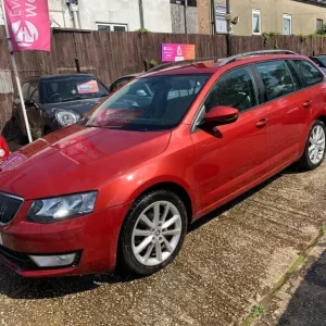 2014 Skoda Octavia 2.0 TDI CR Elegance 4x4 5dr Estate Diesel Manual