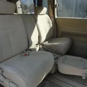 2025 Nissan Elgrand 2500 Petrol Automatic - Image 4