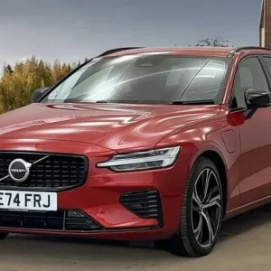 2024 Volvo V60 2.0 T6 PHEV Plus Dark Estate - Image 7