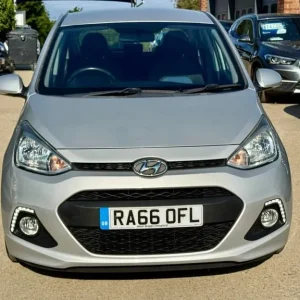 2016 Hyundai i10 1.2 Premium 5-door Hatchback Petrol Manual - Image 5