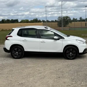 2016 Peugeot 2008 1.2 PureTech Active 5-door hatchback - Image 8