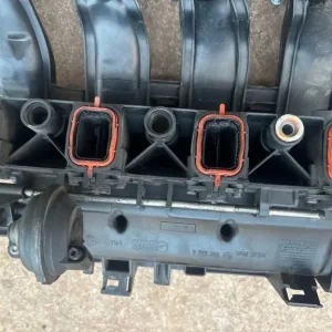 BMW E90 320D inlet manifold - Image 2