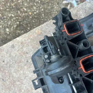 BMW E90 320D inlet manifold - Image 6