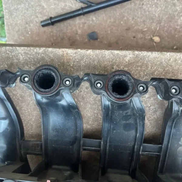 BMW E90 320D inlet manifold