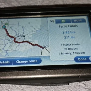 Tomtom Live 4EJ41 5-inch sat nav - Image 3