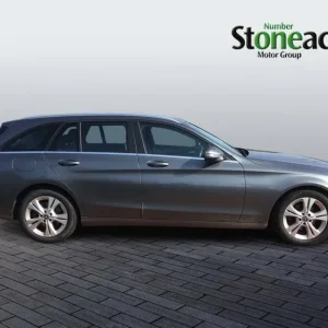 2017 Mercedes C200 SE Estate - Image 2
