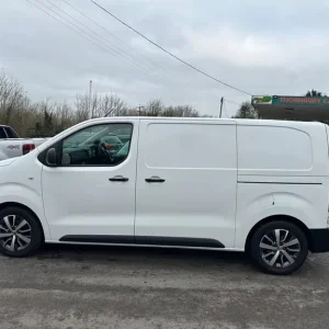 2020 Toyota ProAce 1.5D Icon Medium Panel Van - Image 7