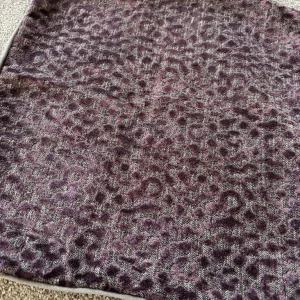 Grey and violet cushion covers - Image 2