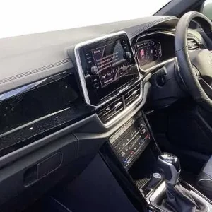 2023 Volkswagen T-Roc 2.0 TSI 300 4MOTION R 5dr DSG 4x4 PETROL Automatic - Image 2