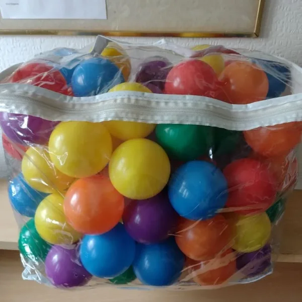100 Balls in a Bag