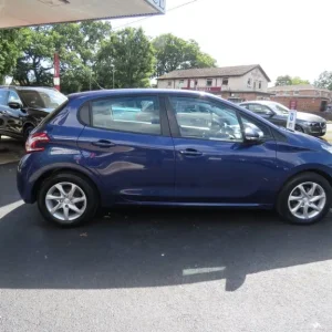 2015 Peugeot 208 1.4 HDi Active 5-door Hatchback Diesel Manual - Image 7