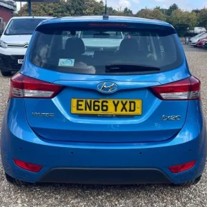 2017 Hyundai Ix20 1.4 Blue Drive SE Nav 5dr MPV PETROL Manual - Image 4
