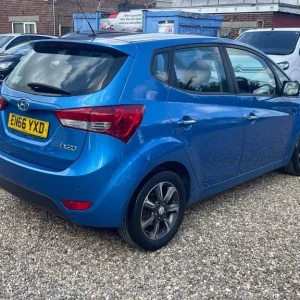 2017 Hyundai Ix20 1.4 Blue Drive SE Nav 5dr MPV PETROL Manual - Image 5