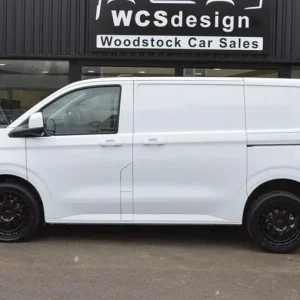 Volkswagen Transporter 2.0 TDI T32 Commerce Plus FWD SWB Euro 6 (s/s) 5dr Diesel Manual - Image 4