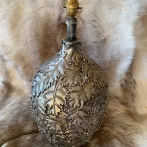 Oak leaf lamp base