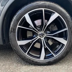 2023 Volkswagen Tiguan 1.4 TSI eHybrid R-Line 5dr DSG Estate - Image 5