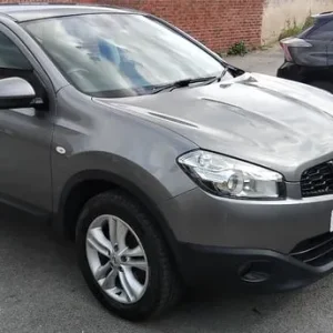 2013 Nissan Qashqai hatchback, manual, 1461cc, 5 doors - Image 4