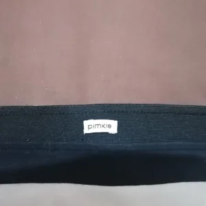 Women's white and black short skirt - Image 3
