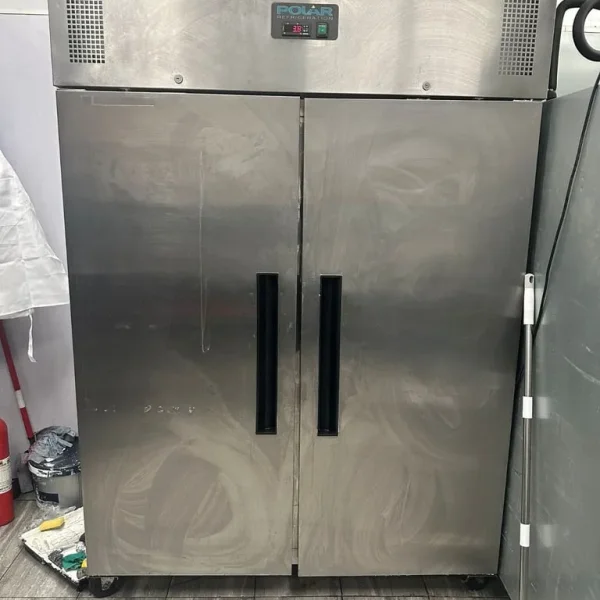 Commercial catering fridge with double doors and 5 shelves