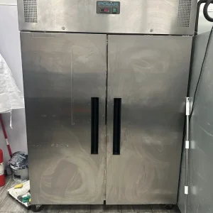Commercial catering fridge with double doors and 5 shelves
