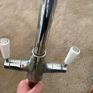 Kitchen mixer tap - Image 3