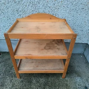 Changing table