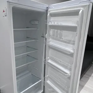 Bush Brand fridge - Image 4