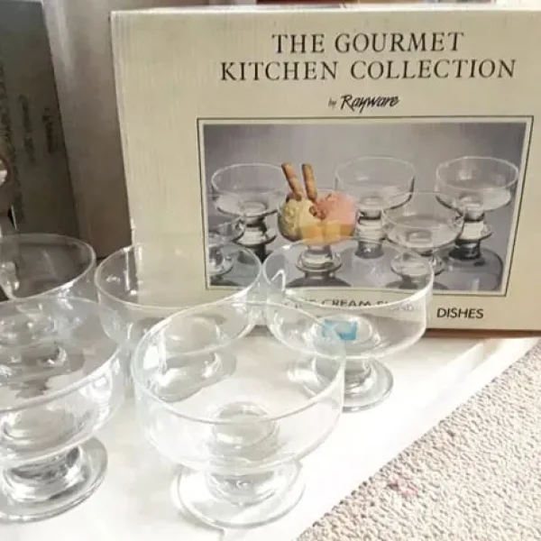 GOURMET KITCHEN ICE CREAM SUNDAE DISHES x 5