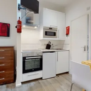 Studio flat in Wheathampstead, St Albans - Image 2
