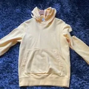 Stone Island Men's Small Hoodie Yellow - Image 2