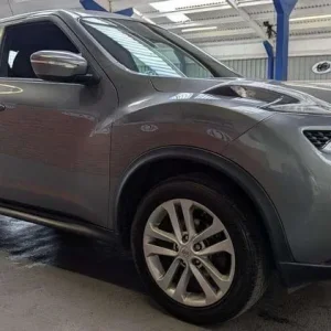 2016 Nissan Juke 1.2 DiG-T N-Connecta 5-door hatchback petrol manual - Image 2