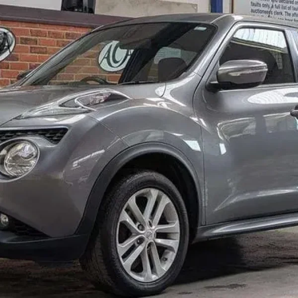 2016 Nissan Juke 1.2 DiG-T N-Connecta 5-door hatchback petrol manual