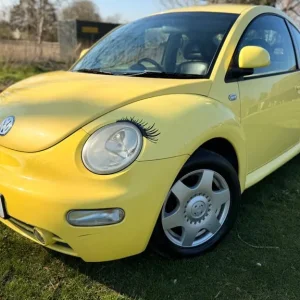 VW Beetle 5-speed manual 1.9L petrol - Image 3