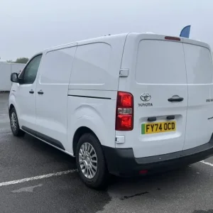 2024 Toyota ProAce 100kW Icon 75kWh Electric Van - Image 5