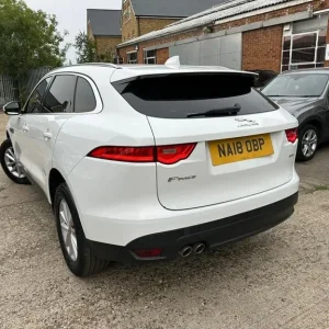 2018 Jaguar F-Pace 2.0d R-Sport 5-door Estate Diesel Auto - Image 4