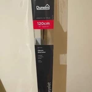 Silver Metal Curtain Pole 120cm with Eyelets and Finials - Image 4