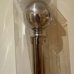 Silver Metal Curtain Pole 120cm with Eyelets and Finials - Image 5