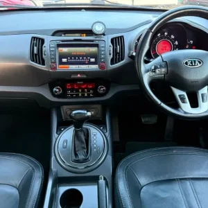 2012 Kia Sportage 20 CRDi KX-3 5-door Estate Automatic with Sat Nav - Image 8