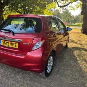 Toyota Yaris Hatchback 2012 - Image 4