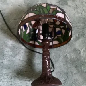 TIFFANY STYLE TABLE LAMP - Image 4