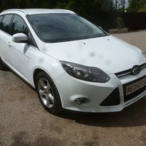 2013 Ford Focus 1.6 TDCi Zetec Navigator Estate Diesel Manual - Image 3