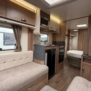 2022 Swift Sprite Major 4 SB with Fixed Bed and End Washroom - Image 7