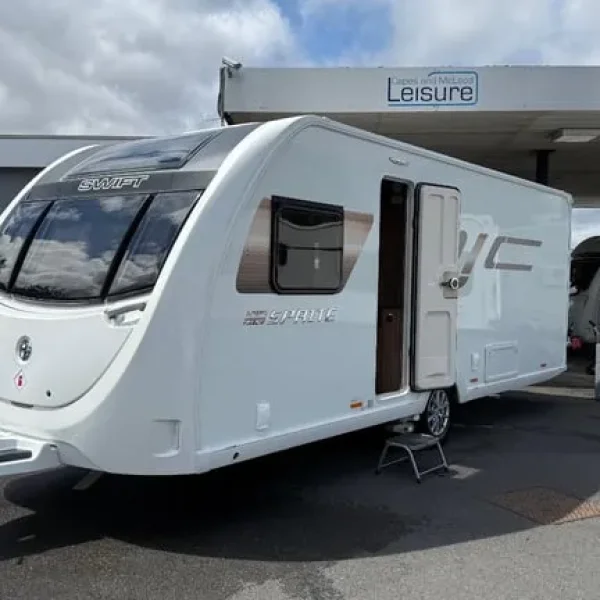 2022 Swift Sprite Major 4 SB with Fixed Bed and End Washroom