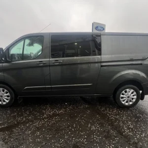 2023 Ford Transit Custom 2.0 EcoBlue 130ps Low Roof D/Cab Limited Van Panel Van Diesel Manual - Image 6