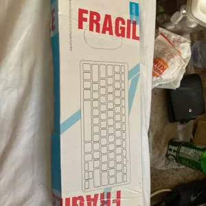 Bluetooth iPad stand, mouse and keyboard - Image 2