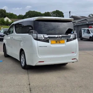 2017 Toyota Vellfire 8-seater - Image 5