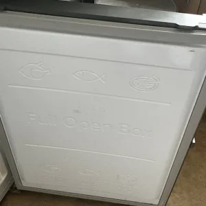 Samsung Fridge Freezer – Grey, Spacious, Quiet, and Still in Great Shape - Image 5