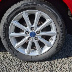 2018 Ford Focus Titanium 5-door hatchback - Image 3