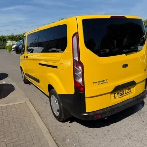 2018 Ford Transit Custom 320 Trend L2 H1 Auto Minibus 9 Seater - Image 5